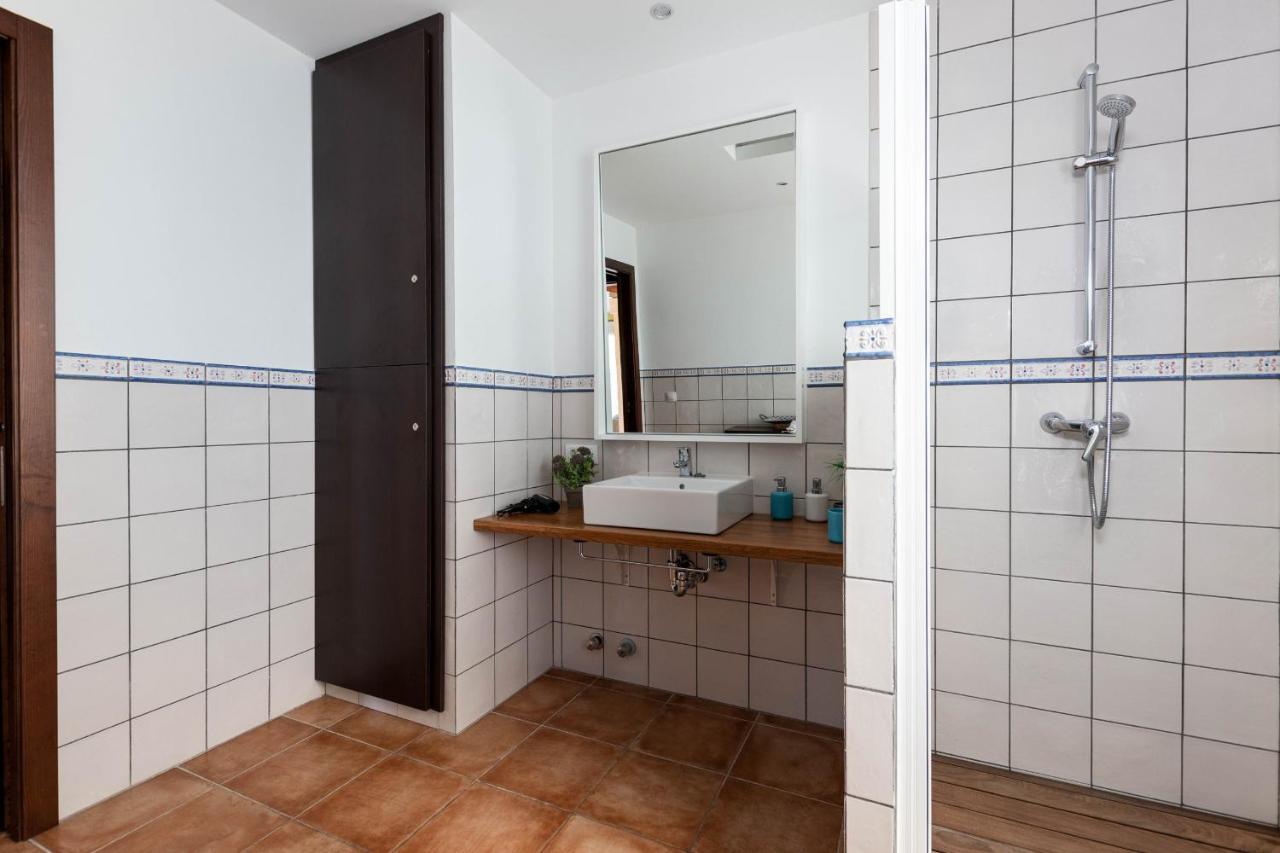 Yourhouse Romani Villa มูโร ภายนอก รูปภาพ