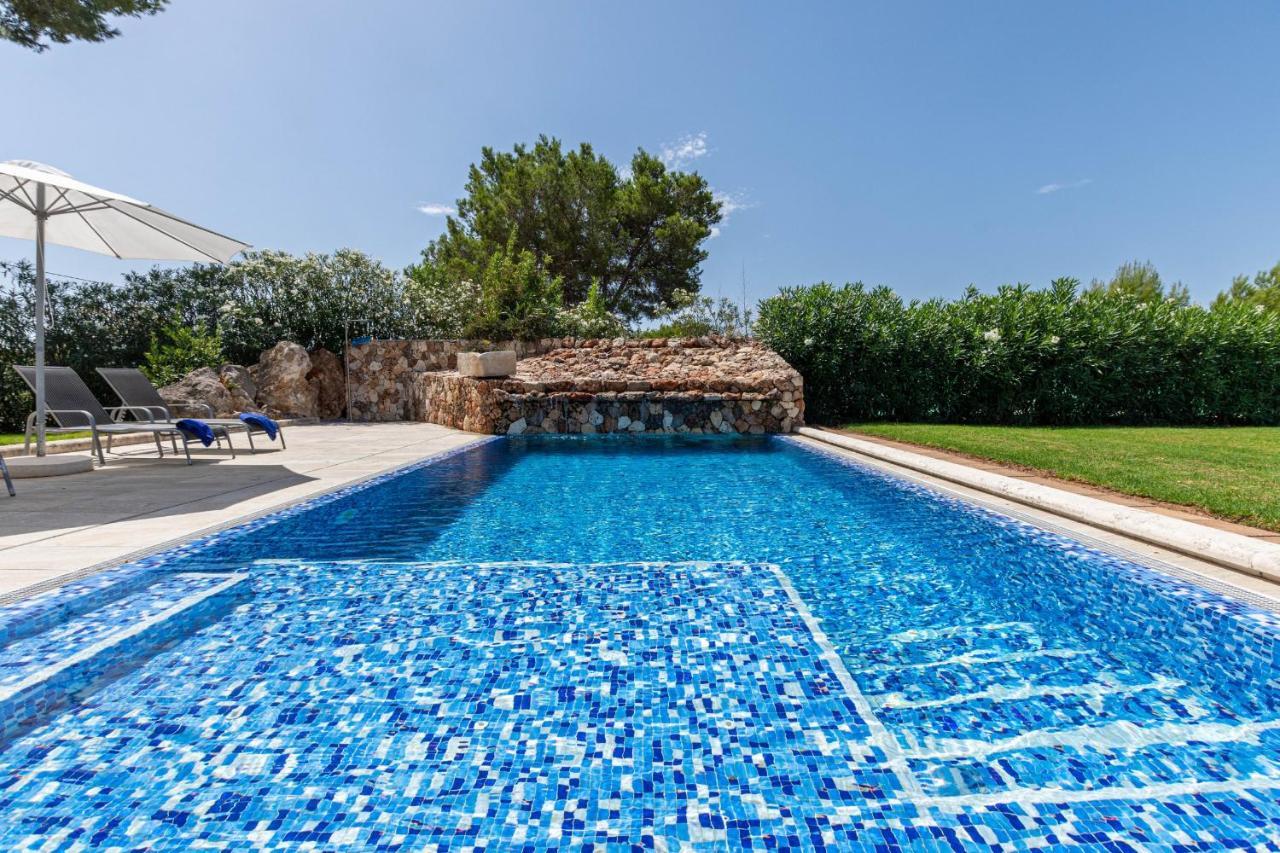 Yourhouse Romani Villa มูโร ภายนอก รูปภาพ