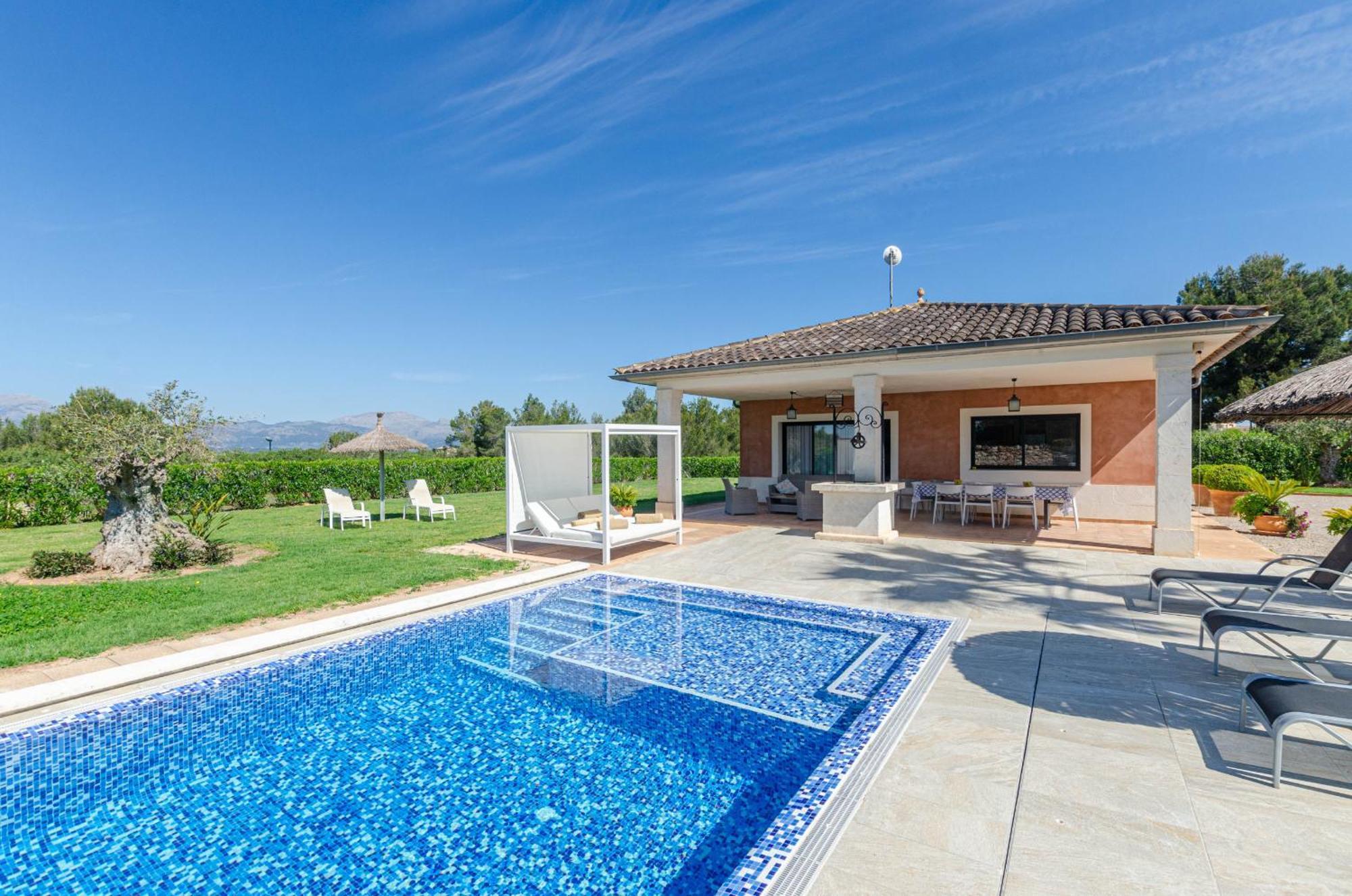 Yourhouse Romani Villa มูโร ภายนอก รูปภาพ