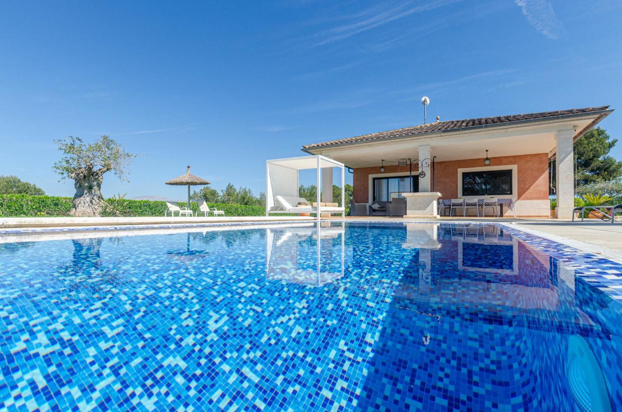 Yourhouse Romani Villa มูโร ภายนอก รูปภาพ
