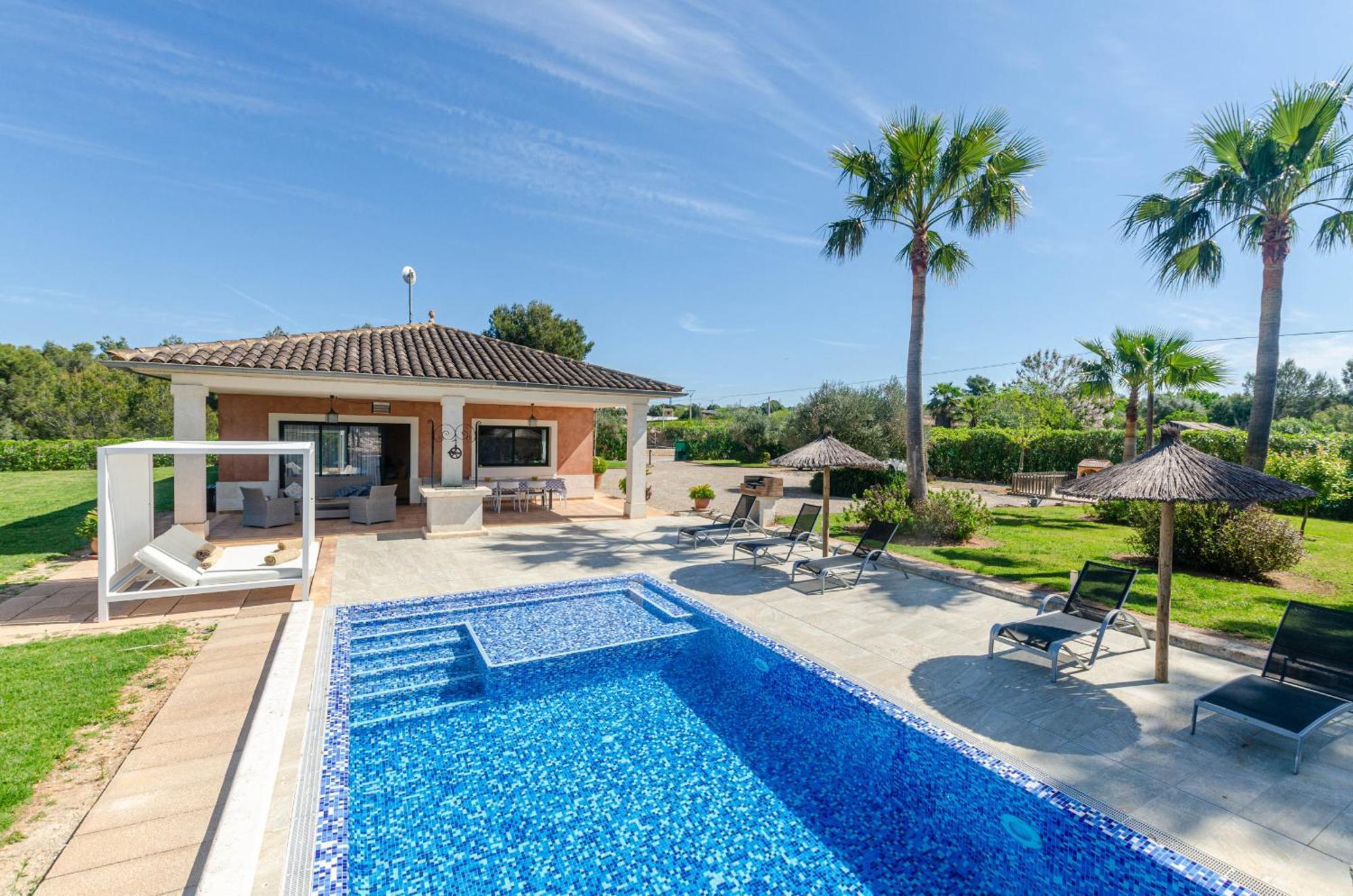 Yourhouse Romani Villa มูโร ภายนอก รูปภาพ